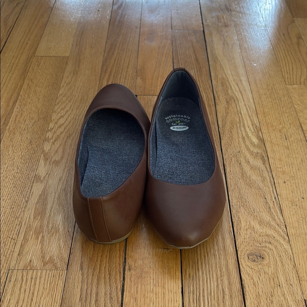 Brown Dr. Scholls Flats